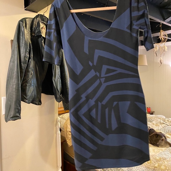 Bebe black and blue fitted mini dress - Picture 6 of 8